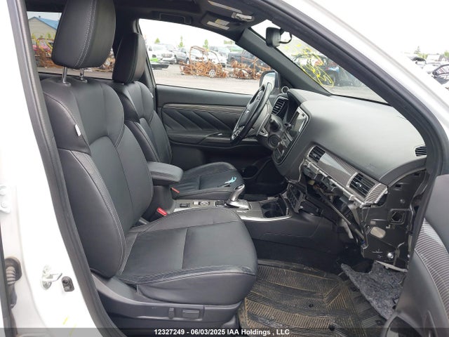 JA4J24A53KZ607647 Mitsubishi Outlander Sel/gt