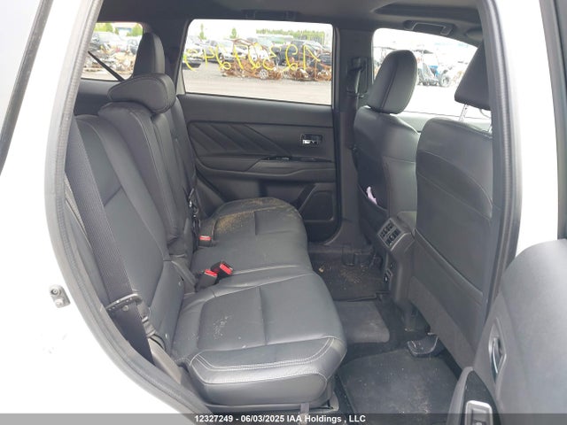 JA4J24A53KZ607647 Mitsubishi Outlander Sel/gt