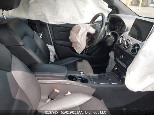 WDDMH4GB0FJ339259 Mercedes-Benz B 250 Sports Tourer