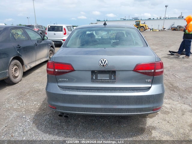 3VW267AJ3GM319436 Volkswagen 2016