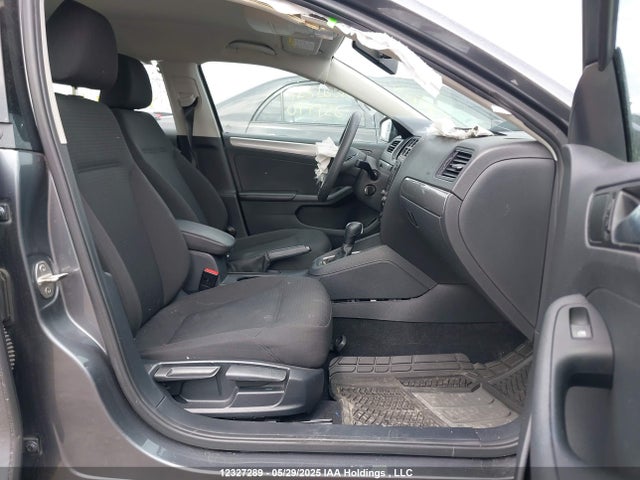 3VW267AJ3GM319436 Volkswagen 2016
