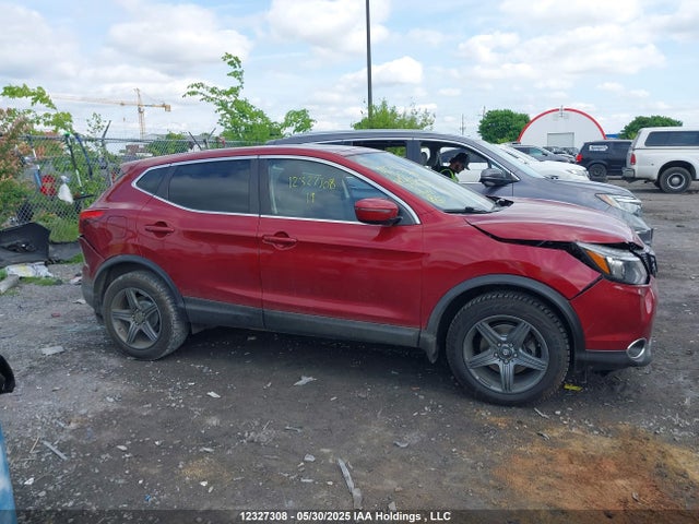 JN1BJ1CRXKW346078 Nissan 2019