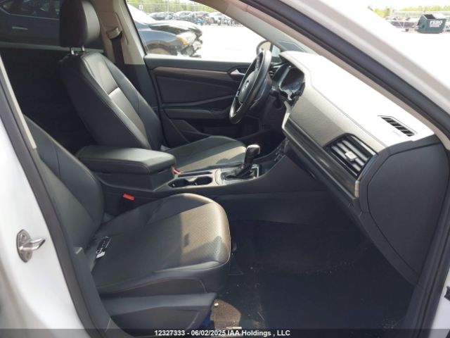 3VWE57BUXMM077331 Volkswagen tsi