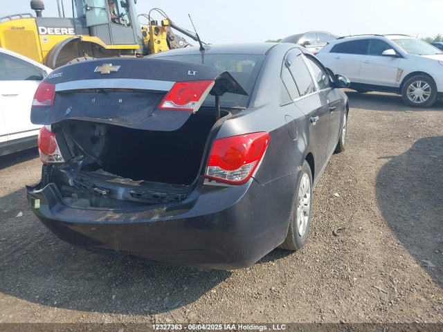 1G1PE5SB0E7284586 Chevrolet Cruze