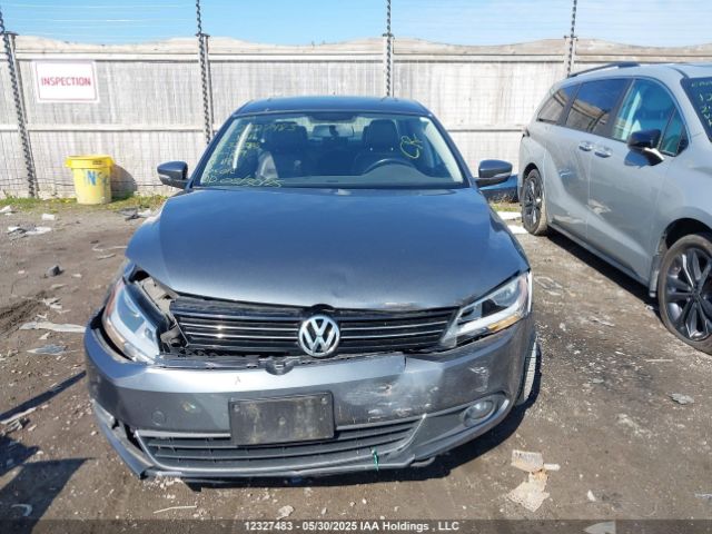 3VWL07AJ9EM321386 Volkswagen 2014