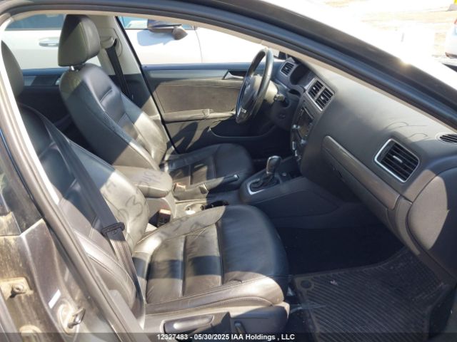 3VWL07AJ9EM321386 Volkswagen 2014