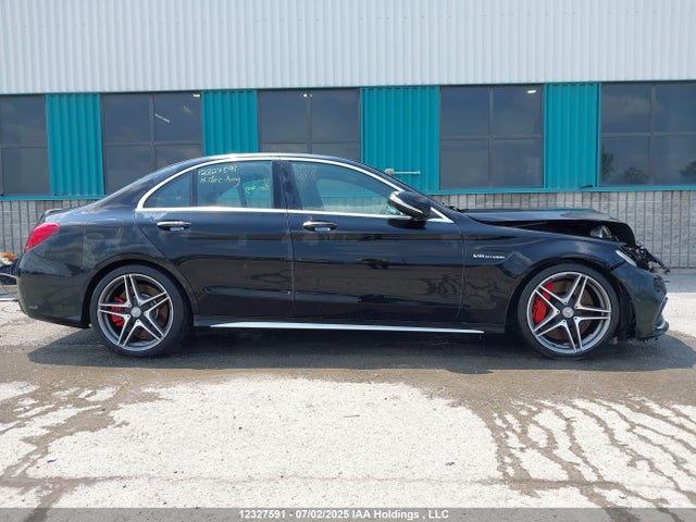 55SWF8HB6FU065182 Mercedes-Benz C-Class