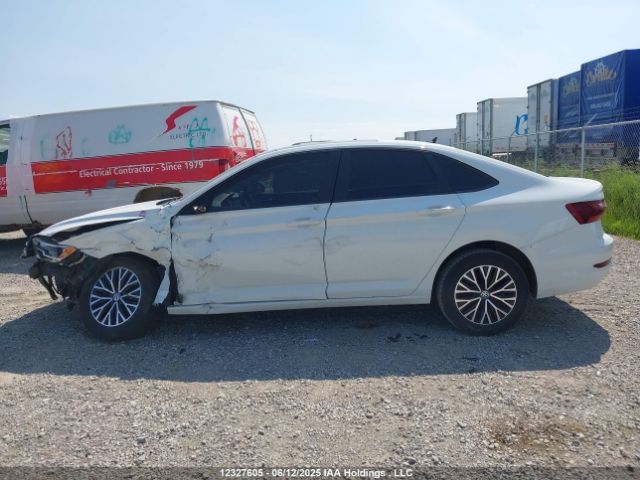 3VWEB7BU2LM065844 Volkswagen Jetta Highline