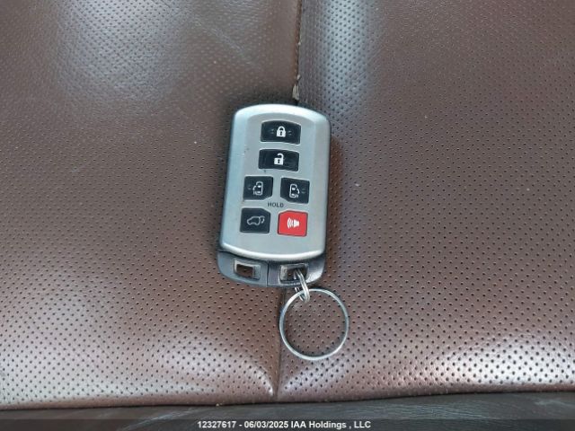 5TDDZ3DC7HS176260 Toyota Sienna