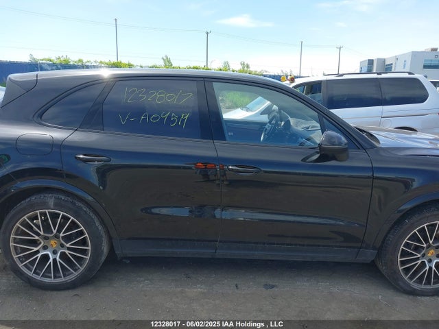 Porsche Cayenne 2023 WP1AA2AY0PDA04519 Image 14