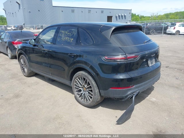 Porsche Cayenne 2023 WP1AA2AY0PDA04519 Image 3