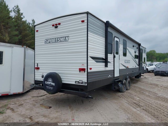4EZTS3727N5011392 Trailer 2022