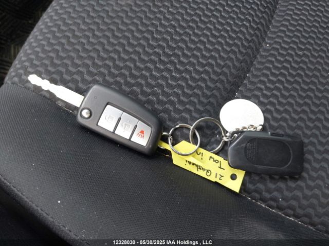 JN1BJ1AW4MW447905 Nissan Qashqai S