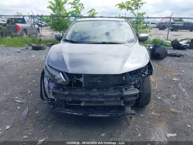 JN1BJ1AW4MW447905 Nissan Qashqai S