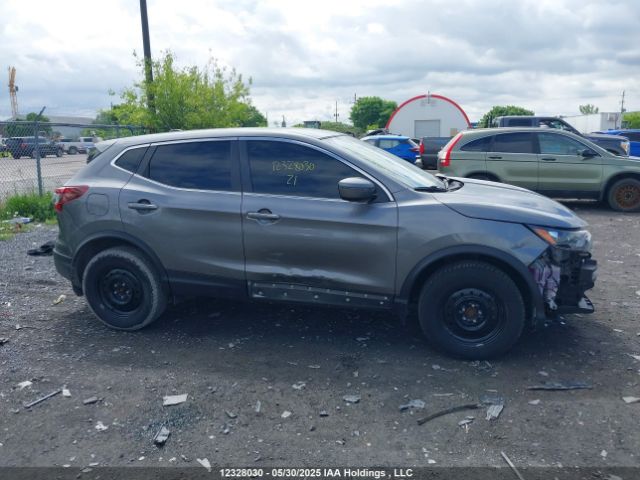 JN1BJ1AW4MW447905 Nissan Qashqai S