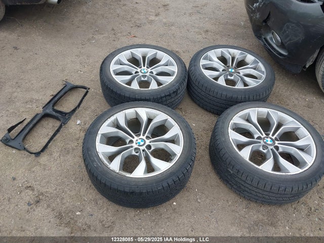 5UXWX9C58H0T07346 BMW X3