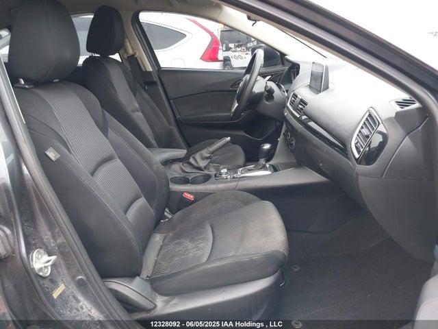 JM1BM1V77E1133610 Mazda pe