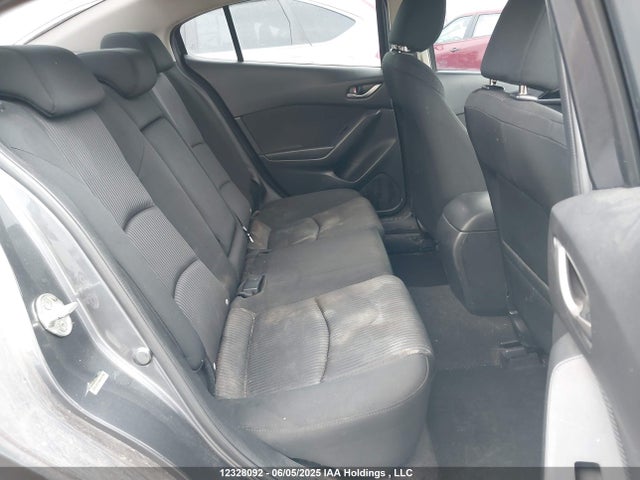 JM1BM1V77E1133610 Mazda pe