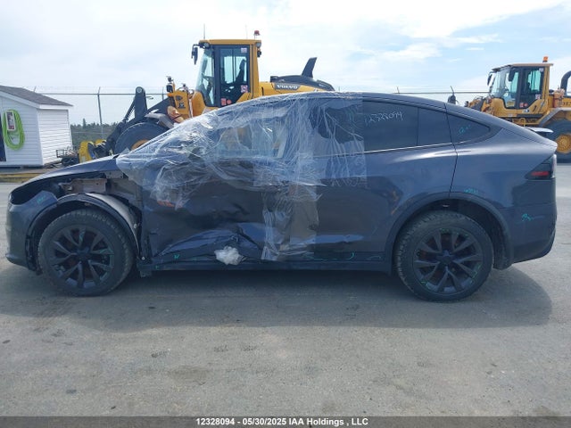 7SAXCBE51PF373388 Tesla MODEL X