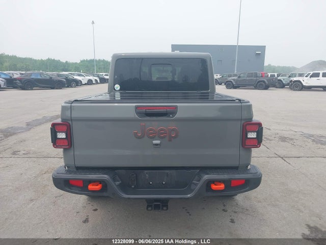 1C6JJTEG8ML522315 Jeep 2021