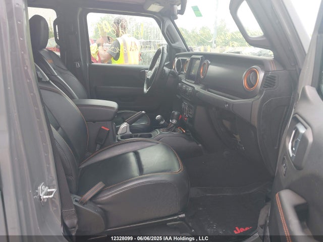 1C6JJTEG8ML522315 Jeep 2021