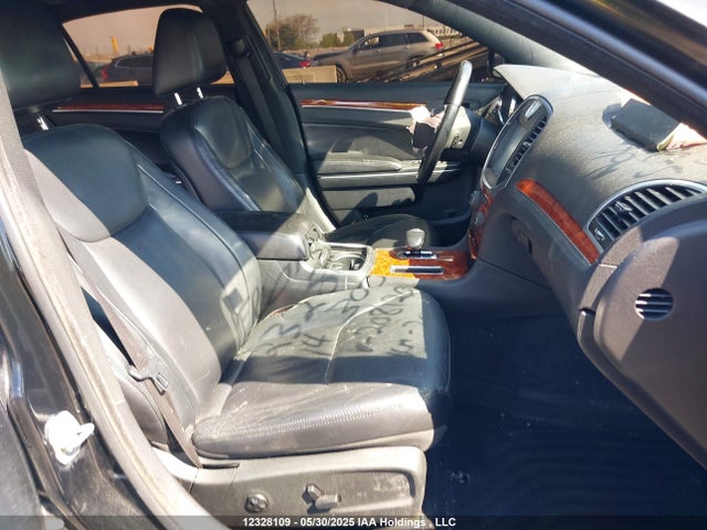 2C3CCAAG0EH208120 Chrysler 300