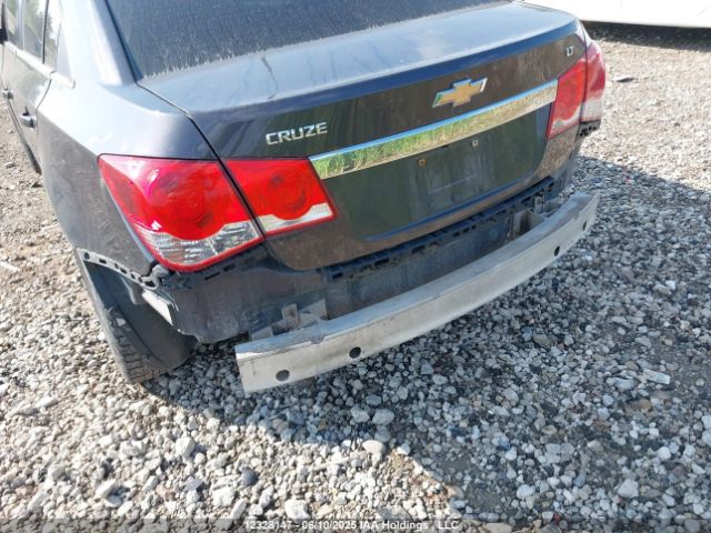 1G1PE5SB9E7158405 Chevrolet Cruze