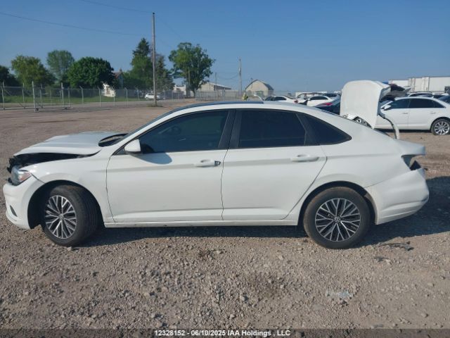 3VWE57BU7MM032122 Volkswagen JETTA SEL