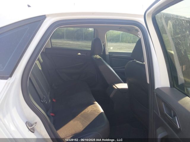 3VWE57BU7MM032122 Volkswagen JETTA SEL