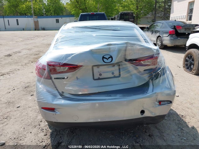 JM1BN1U72J1171349 Mazda pe