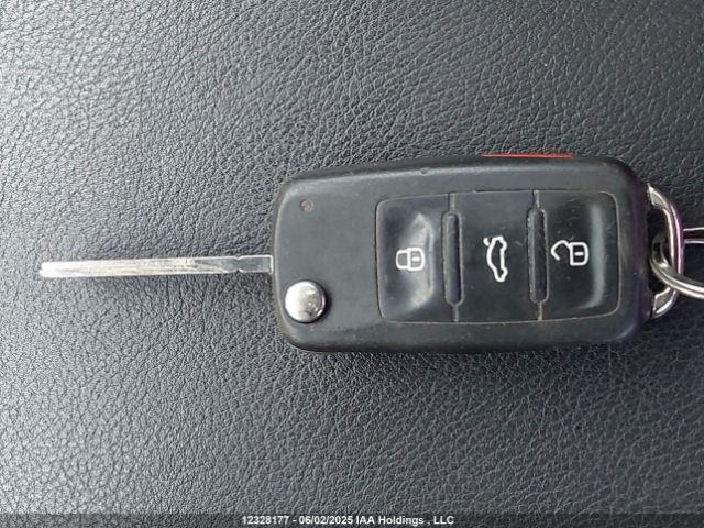 3VWBK7AJ2EM441553 Volkswagen Jetta