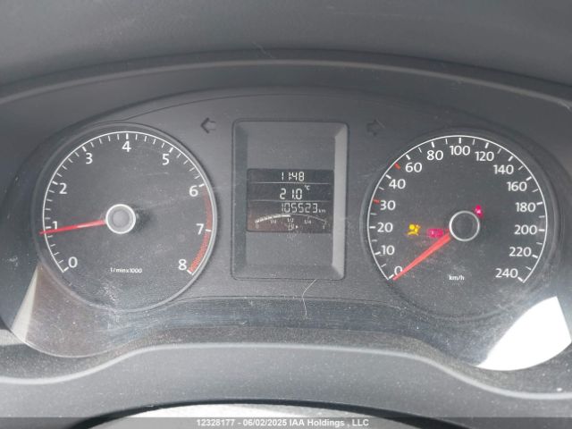 3VWBK7AJ2EM441553 Volkswagen Jetta