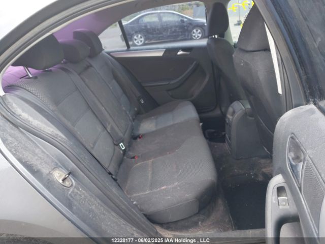 3VWBK7AJ2EM441553 Volkswagen Jetta