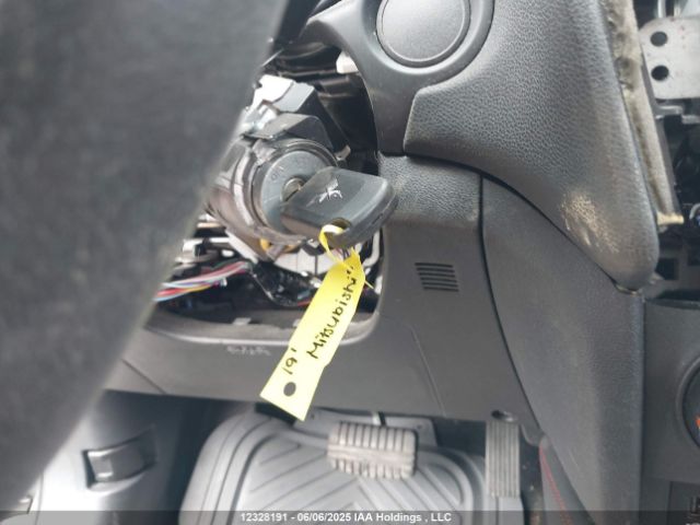JA4AJ3AUXKU602558 Mitsubishi RVR
