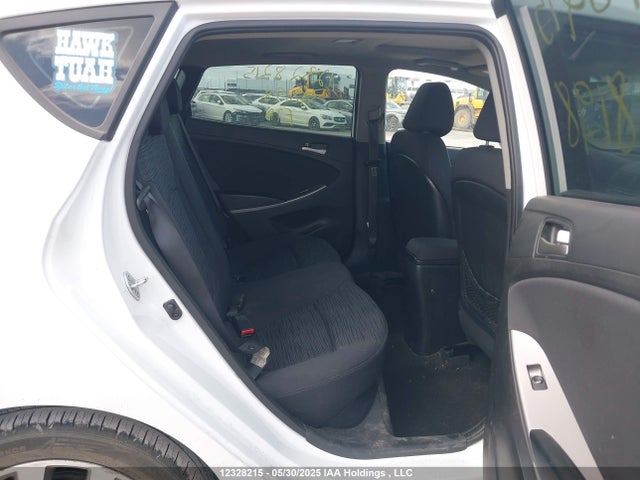 KMHCT5AE8HU318198 Hyundai 2017