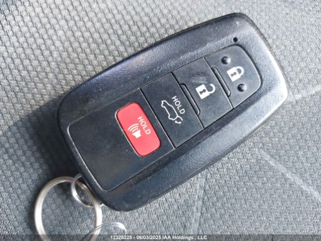 2T3W1RFV6MC140281 Toyota Rav4 Xle/xle Premium