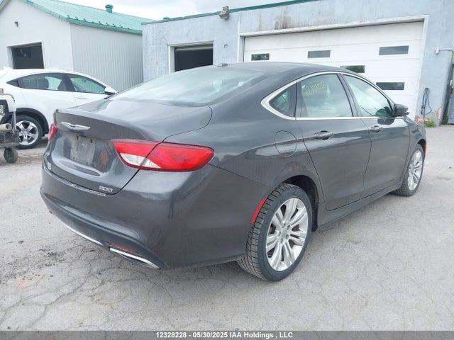 Chrysler 200 2015 1C3CCCAG7FN500805 Image 4