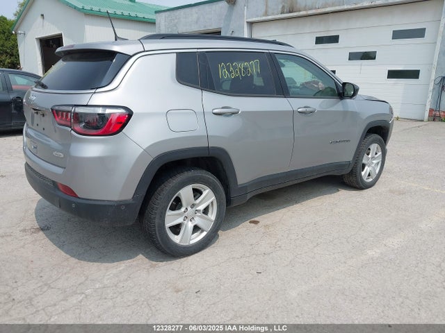 3C4NJDBB2NT104279 Jeep Compass North