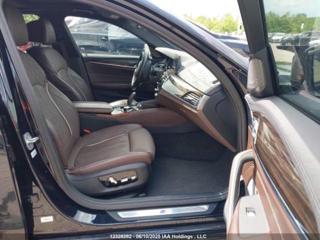 WBAJE7C50JWC99591 BMW 540 XI