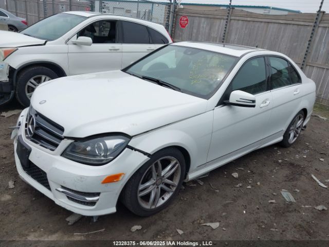 WDDGF8ABXEA939529 Mercedes-Benz C-Class