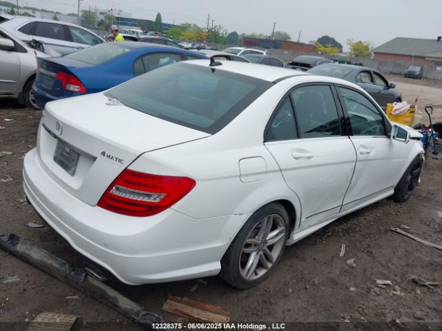 WDDGF8ABXEA939529 Mercedes-Benz C-Class