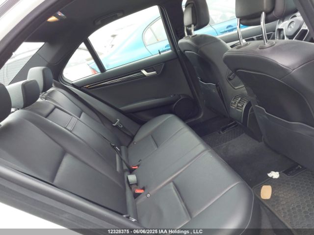WDDGF8ABXEA939529 Mercedes-Benz C-Class