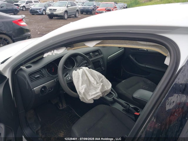 3VW2B7AJXHM204541 Volkswagen 1.4 tsi