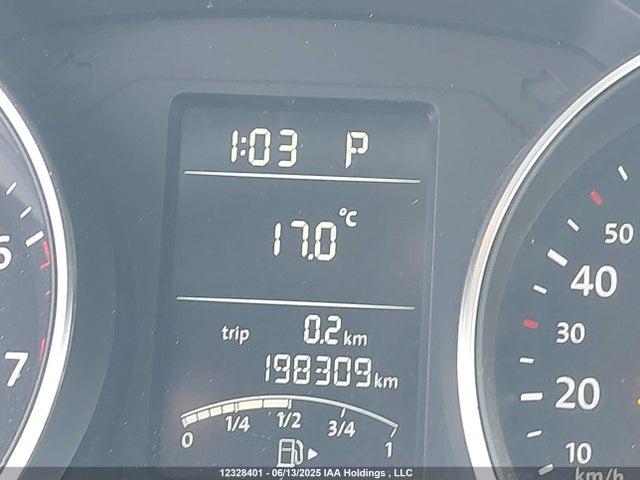 3VW2B7AJXHM204541 Volkswagen 1.4 tsi