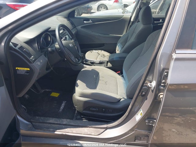 5NPEB4AC3EH937127 Hyundai gamma