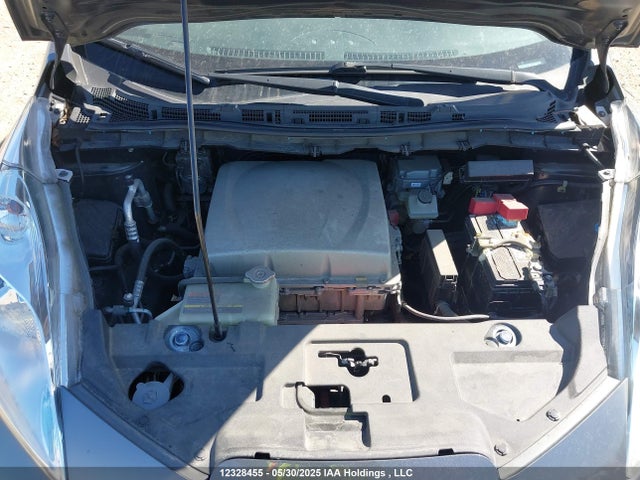 1N4BZ0CP6HC303551 Nissan 2017