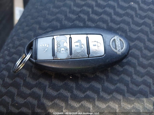 1N4BZ0CP6HC303551 Nissan 2017