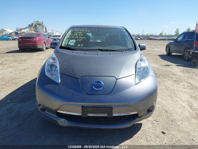 1N4BZ0CP6HC303551 Nissan 2017