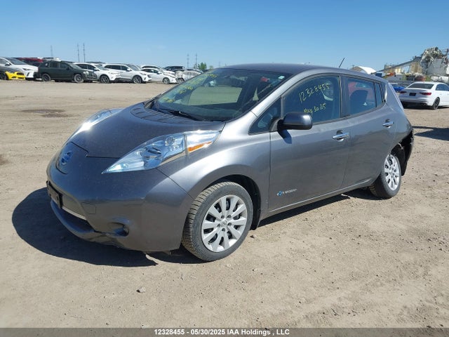 1N4BZ0CP6HC303551 Nissan 2017