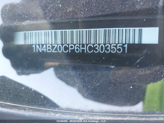 1N4BZ0CP6HC303551 Nissan 2017